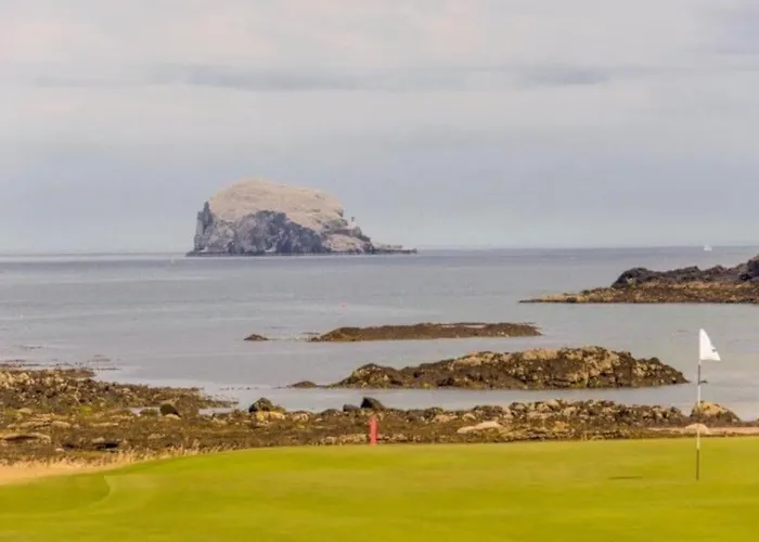 The Beach Pad North Berwick